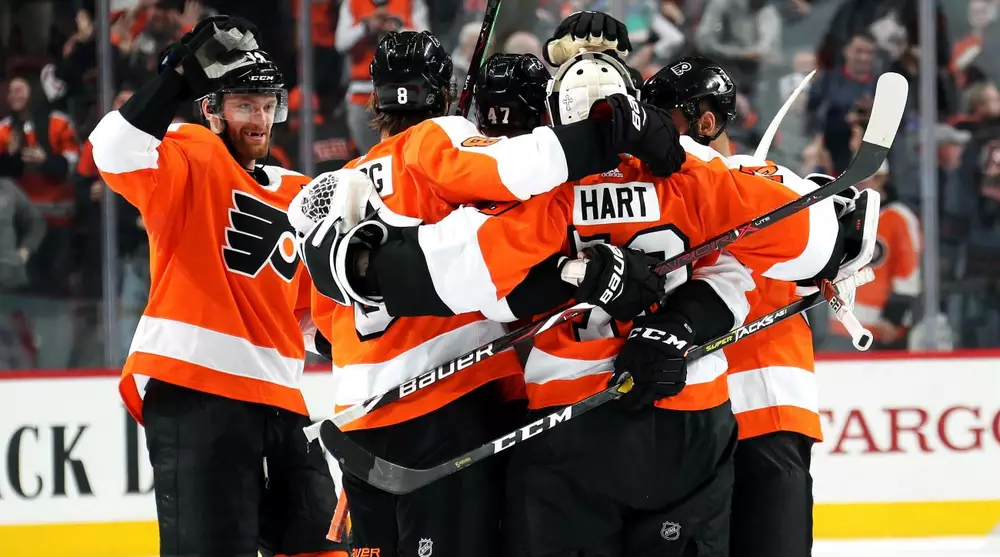 Van Riemsdyk, mascot the big moves for Flyers for '18 season 