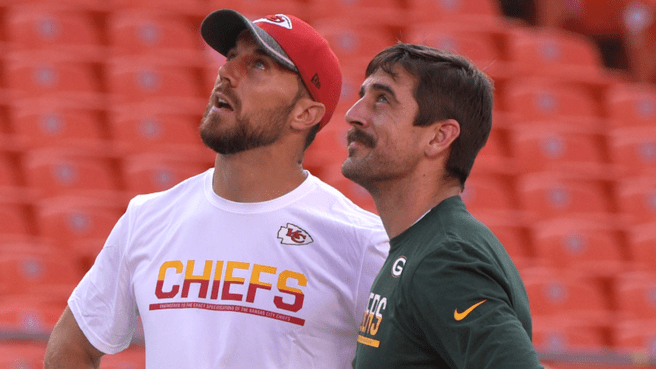 Aaron Rodgers and Alex Smith pre-game
