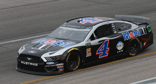 Kevin Harvick arguably in best looking car