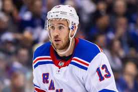  Kevin Hayes traded to Philly