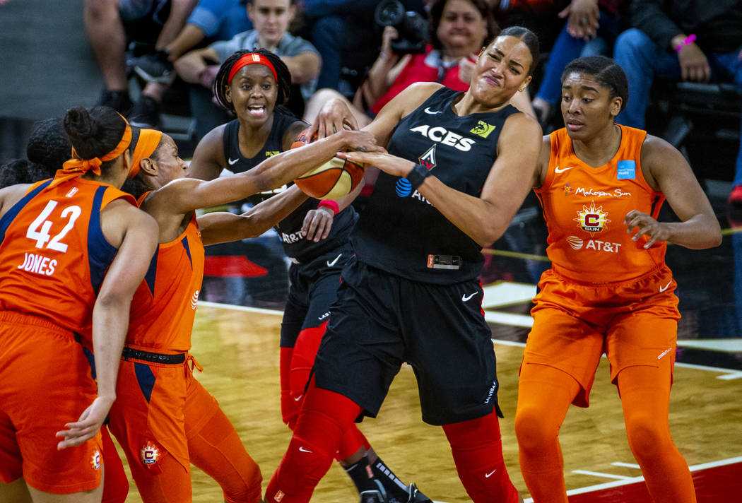  WNBA Showdown: Las Vegas Aces At Connecticut Sun