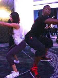 Dwight Howard and Jen Selter doing squats