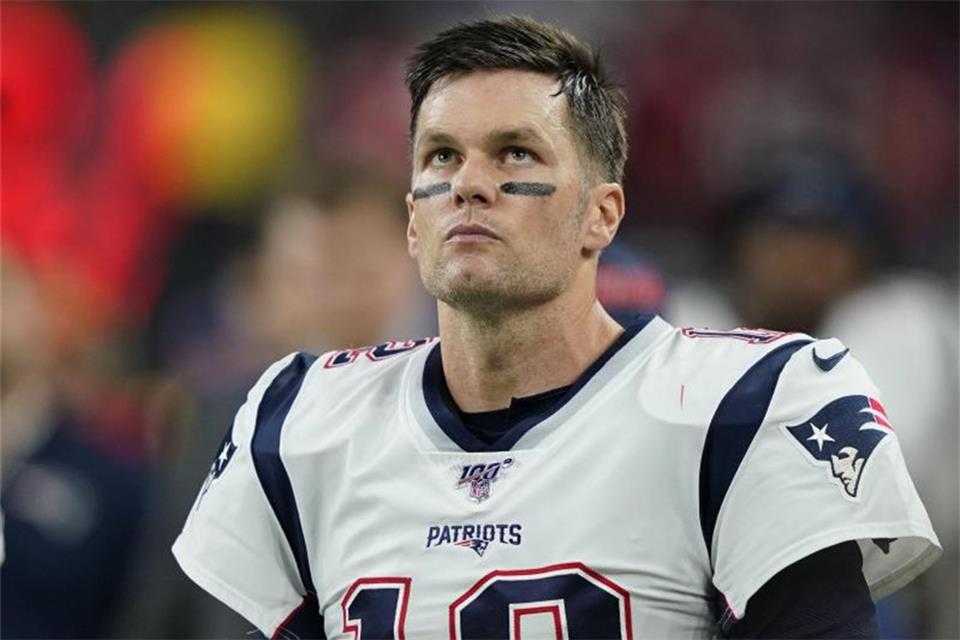  Tom Brady a Patriot No More