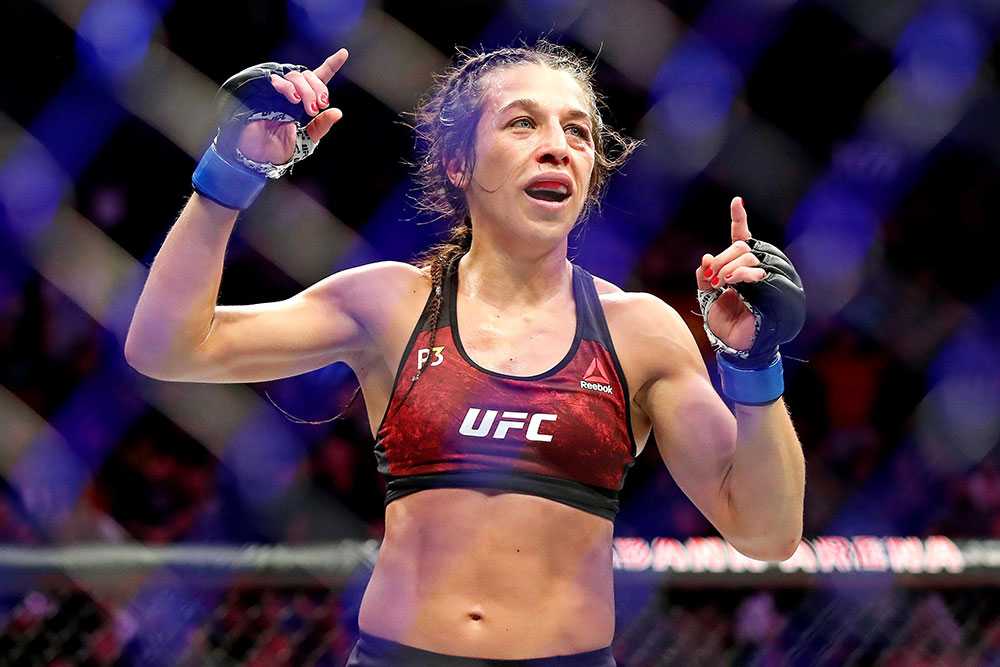 Joanna looks to reclaim her crown in the women's strawweight division