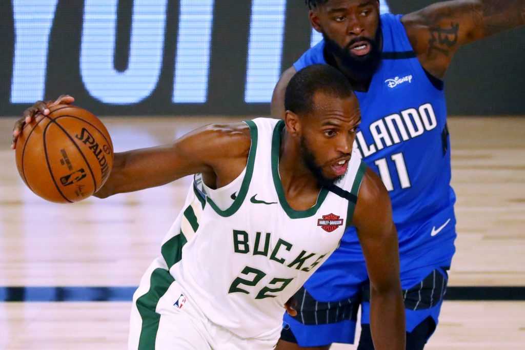 Khris Middleton scored 18 points in the fourth quarter of Game 4 vs the Orlando Magic
