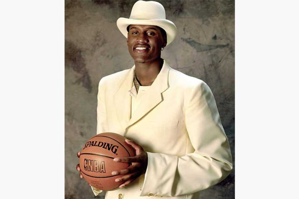 Samaki Walker 1996 NBA Draft suit
