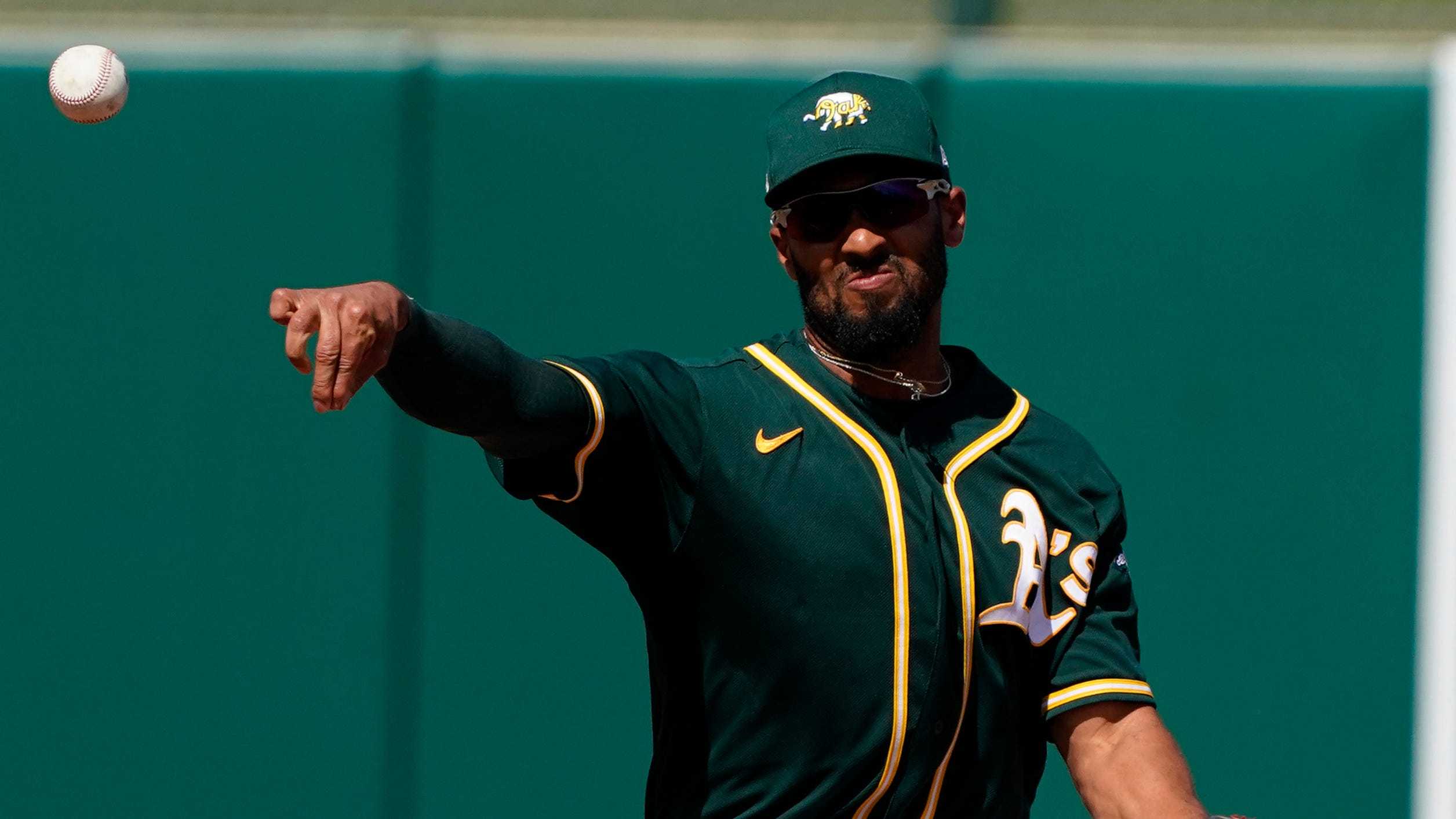 MLB Hot Stove Roundup: Jays nab Semien, J.T. re-ups in Philly.