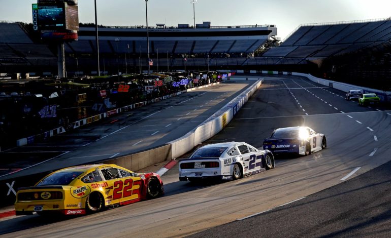  NASCAR at Martinsville Preview: Will Tempers Flare at the Paperclip?