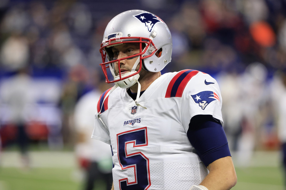 New 49ers QB Brian Hoyer learned how to be a mentor from Tom Brady