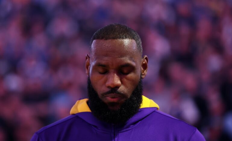 LeBron Scores 31, But Lakers Fall To Warriors