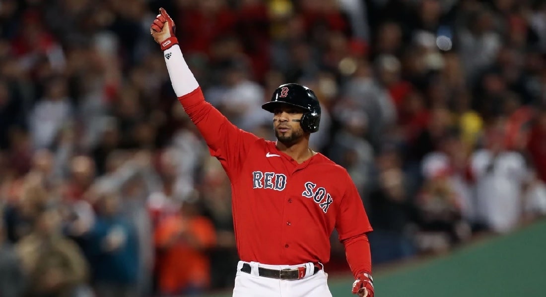 Red Sox's Xander Bogaerts named Gold Glove finalist for first time