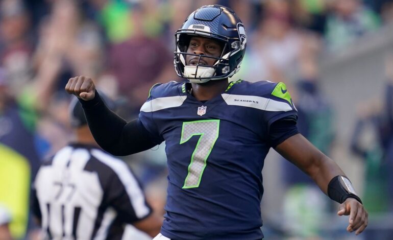  Geno Smith Leads the Seahawks to First Place in the NFC West