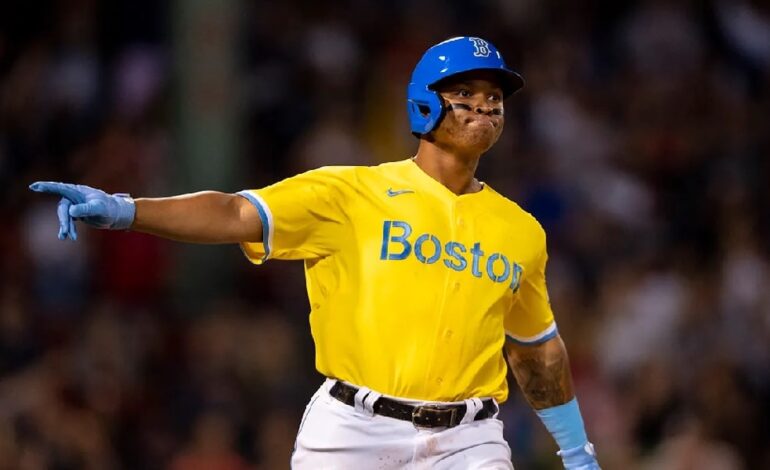  Rafael Devers Gets a Contract Extension