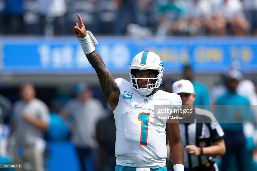 Dolphins start 1-0 after thrilling 36-34 victory over Chargers