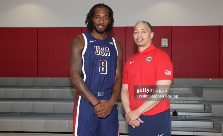 Kawhi Leonard and Tyronn Lue